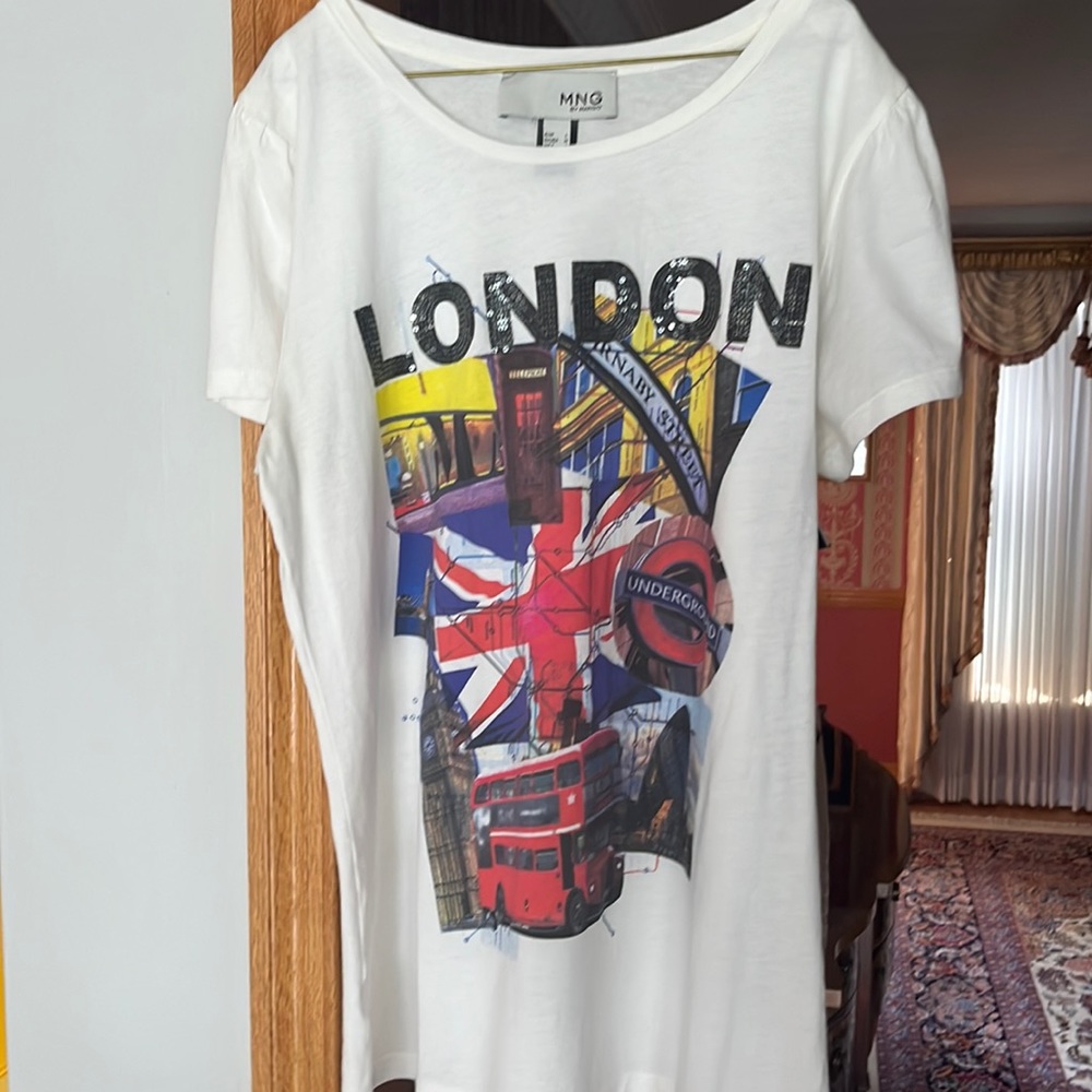 London Tshirt woman’s size Medium white with” LONDON” in black sewed sequins
